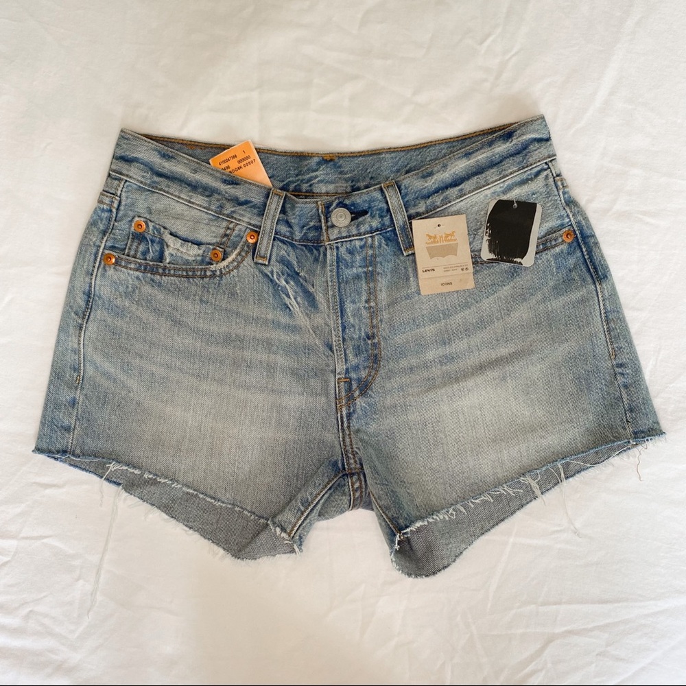 NWT UO Levi's 501 Shorts